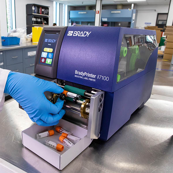 Brady i7100 industriell etikettskrivare | Ethernet, USB [12kg] 148428 - 3