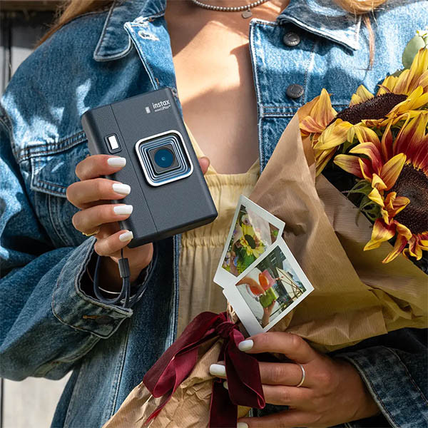 Fujifilm Instax Mini LiPlay+ (Midnight Blue) 150892 - 7