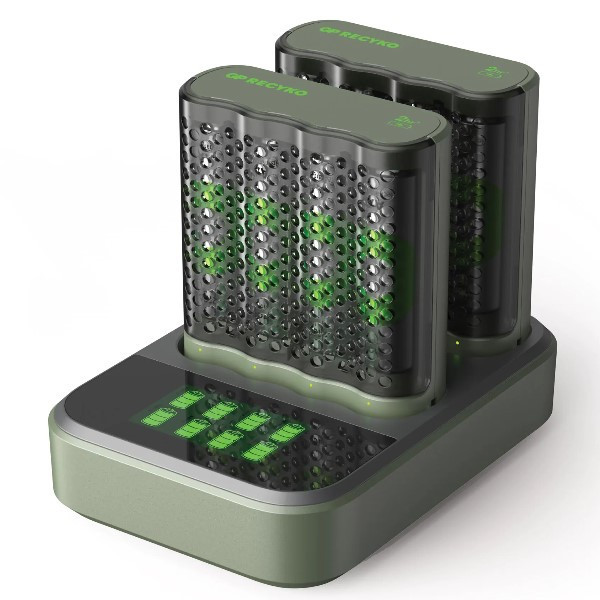 GP Batteriladdare med dockningsstation + 8st GP 2600 ReCyko uppladdningsbara AA batterier AA AAA HR03 HR06 AGP00106 - 2