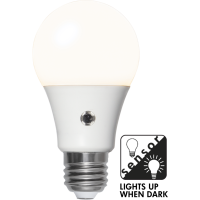 LED lampa E27 | A60 | Dag/natt-sensor | 8.2W 357-06-3 361822