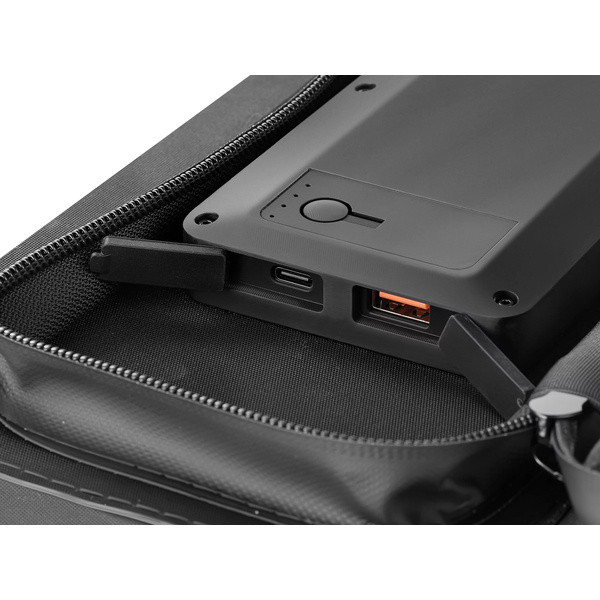 [DP] Powerbank solcell 10.000mAh | 22W solpanel | Sandberg | svart SE400135 - 5