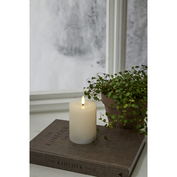 LED Blockljus Flamme Flow | Ø7,5cm x 12.5cm | vit [Star Trading] 362082 - 1