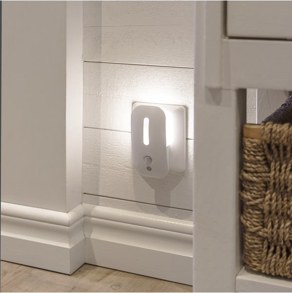 LED nattlampa | sensor | vägguttag | vit [Star Trading]⭐ 361726 - 2